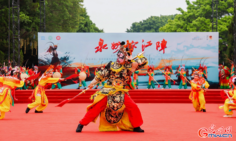 【組圖】時(shí)隔40載，泉州再現(xiàn)民俗“宋江陣”