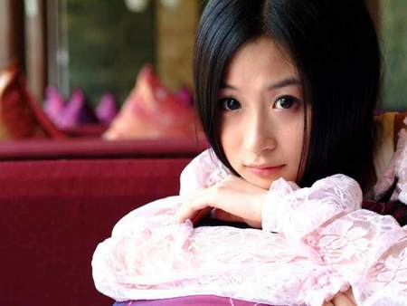 四成女性每月多花2000元 如何讓女神人設(shè)更完美