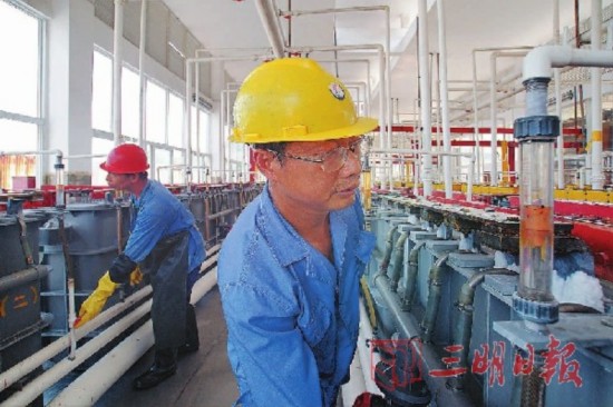 福建宏冠化工：引進(jìn)國(guó)內(nèi)最先進(jìn)過硫酸銨生產(chǎn)線