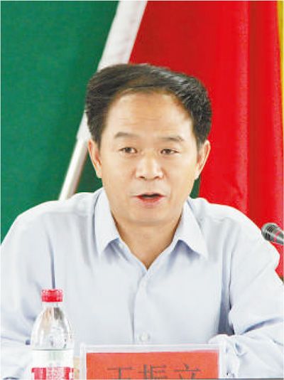 他的名字，連著群眾的急難事——追記河南開封焦裕祿式的好干部王振立