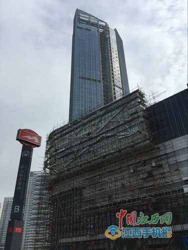 銅鑼灣：過了交房日期 收不了房的業(yè)主很著急