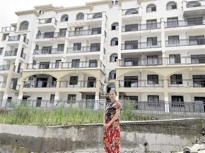 女業(yè)主獨(dú)住避暑爛尾樓 方圓一公里只有20多戶(圖)