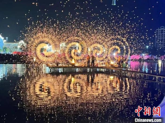 福安五福不夜城·宋潮游園�！∥穆酶０� 供圖