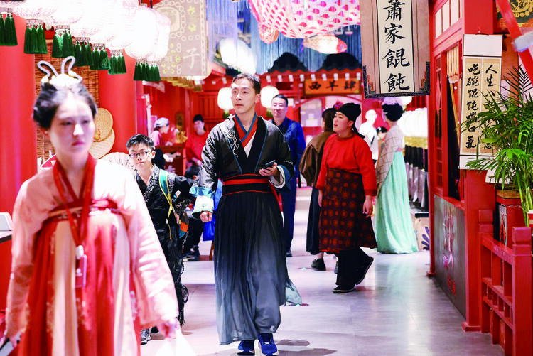 特色文旅“點(diǎn)亮”西安_fororder_微信圖片_20240506101533