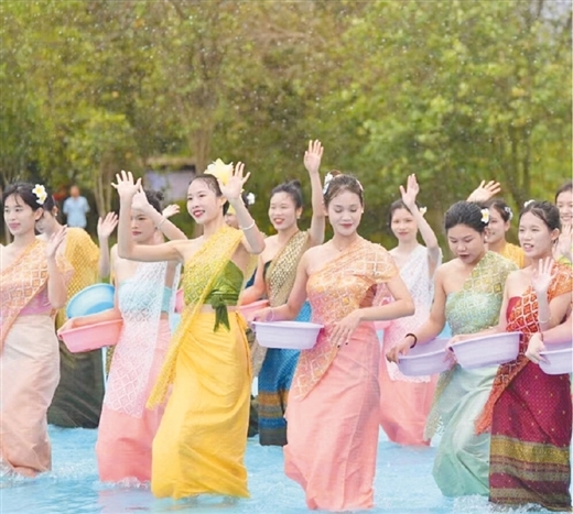 芳菲雖暫歇 夏木正可人 ——廣西“五一”假日<a href=http://www.arpwindows.com target=_blank class=infotextkey>旅游</a>觀察