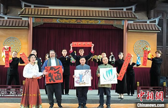 27日晚，“和諧節(jié)日——走進中國歷史文化名城漳州”線上文化交流活動在福建漳州市舉辦。漳州市外辦供圖