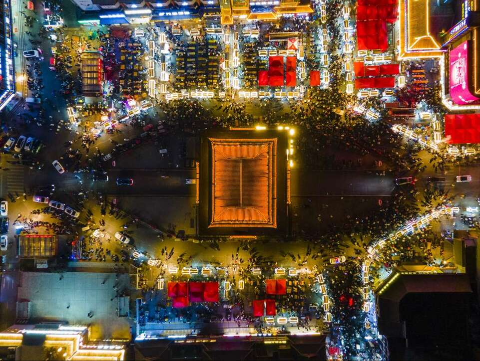 河南開封鼓樓區(qū)：夜市繁華與早餐文化交相輝映
