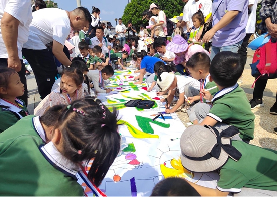 貴州惠水開展形式多樣的全民閱讀活動_fororder_惠水七幼開展“春風(fēng)暖陽·悅享書香”讀書活動