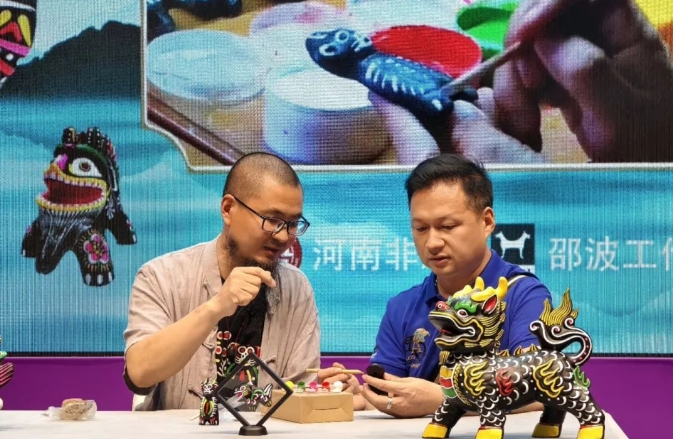 拓展發(fā)展新空間 河南非遺亮相香港國際展會