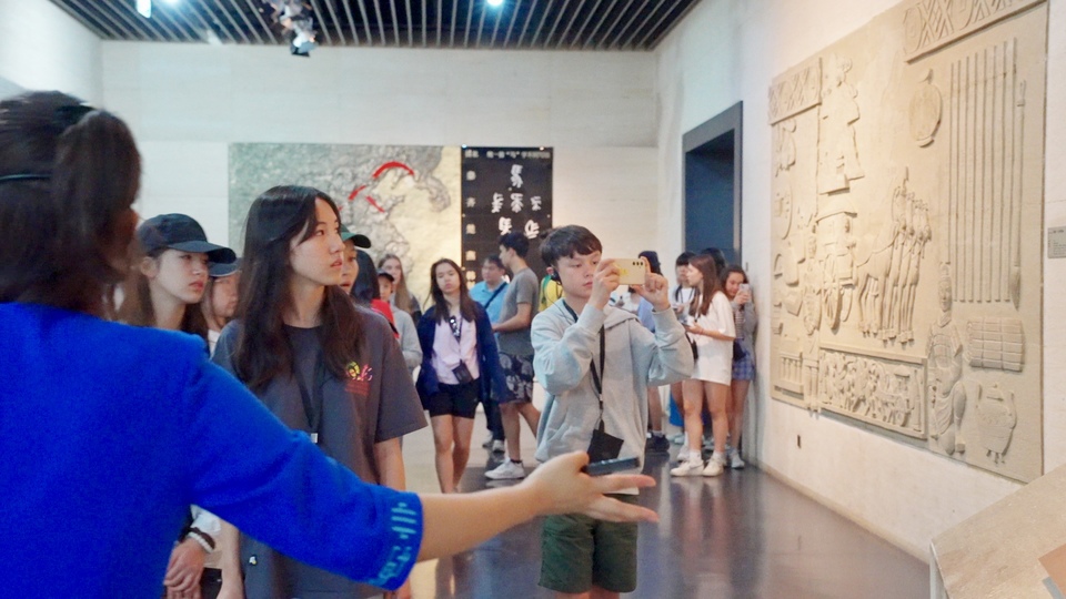 中法“青春相遇”！25名法國青少年行走河南感知中華文明