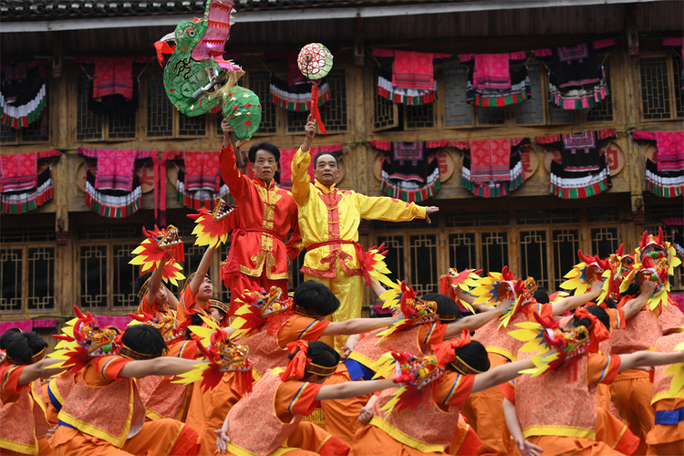 第十屆龍脊梯田國(guó)際文化<a href=http://www.arpwindows.com target=_blank class=infotextkey>旅游</a>節(jié)開(kāi)幕_fororder_微信圖片_20240411113945