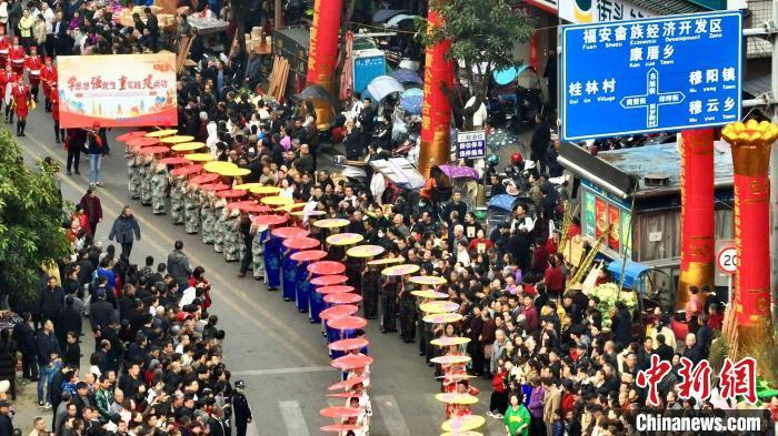 穆陽鎮(zhèn)“趕墟文化節(jié)”現(xiàn)場。李郁 攝