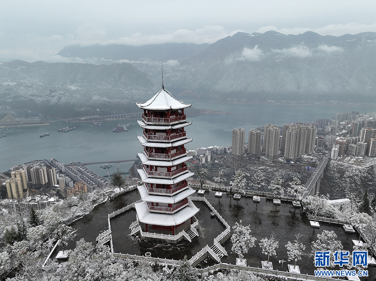 瞰！三峽春雪