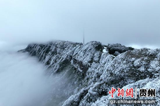 2月26日，在貴州省道真自治縣大沙河國家級(jí)自然保護(hù)區(qū)內(nèi)拍攝的雪景（無人機(jī)照片）。