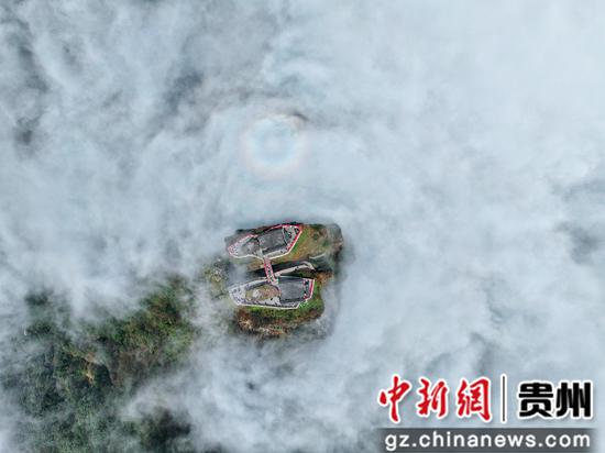 世界自然遺產(chǎn)地貴州梵凈山再現(xiàn)“佛光”景觀