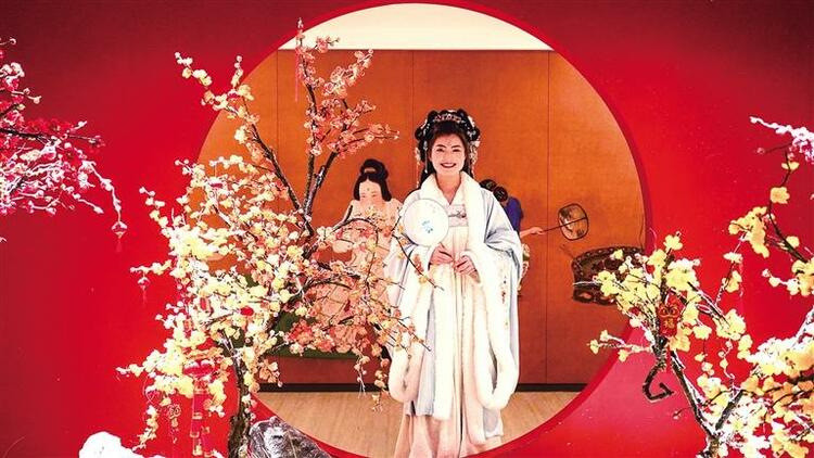 “新中式”出圈 “國(guó)潮風(fēng)”彰顯文化自信_(tái)fororder_微信圖片_20240321084546