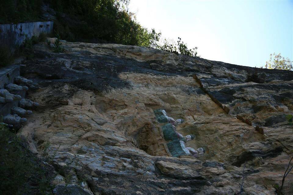 十堰鄖西發(fā)現(xiàn)一批明清時(shí)期石窟石刻遺跡