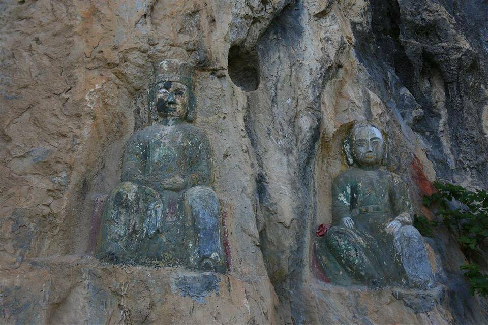 十堰鄖西發(fā)現(xiàn)一批明清時(shí)期石窟石刻遺跡