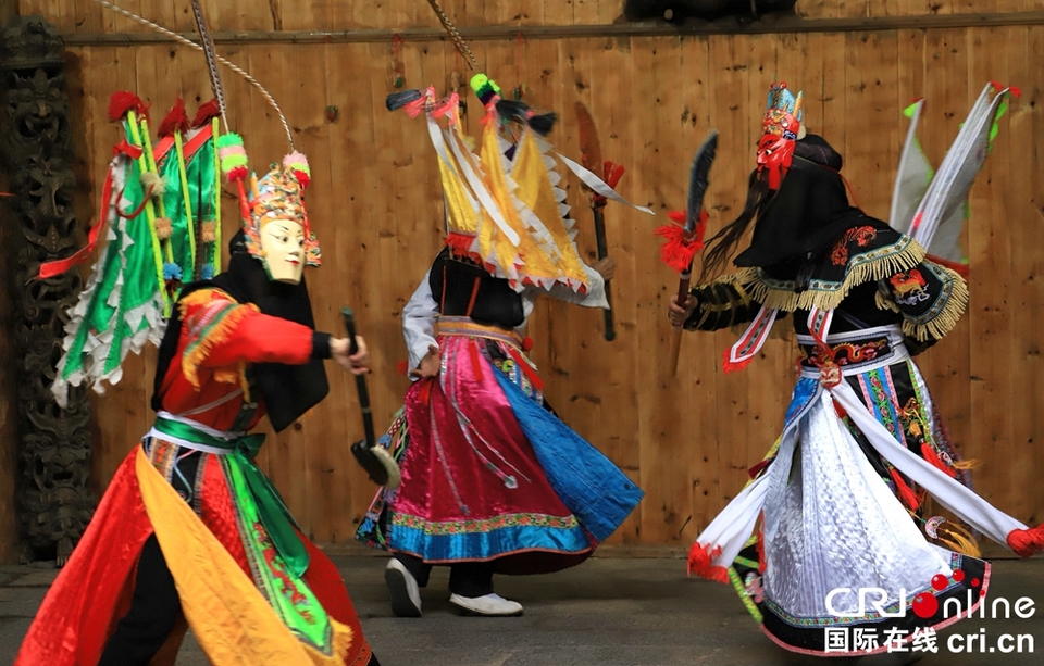 【解碼貴州·讀懂中國】<a href=http://www.gzculture.net target=_blank class=infotextkey>安順</a>地戲：六百年遺響唱新聲 薪火相傳讓非遺文化“落地生花”_fororder_微信圖片_20240513141638