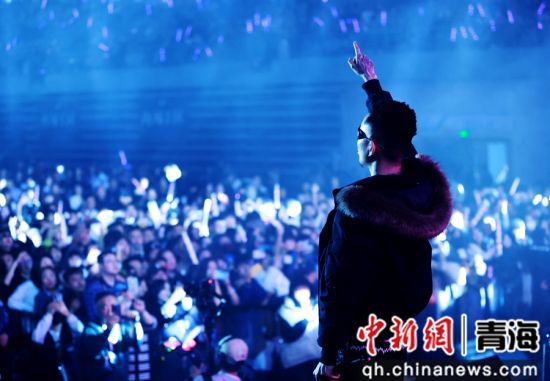 圖為演出現(xiàn)場。薛蒂攝
